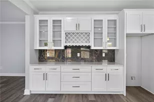 1226 Bloomsbury Ln, Gainesville, GA 30501 - Photo 12