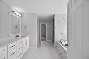 1226 Bloomsbury Ln, Gainesville, GA 30501 - Photo 4