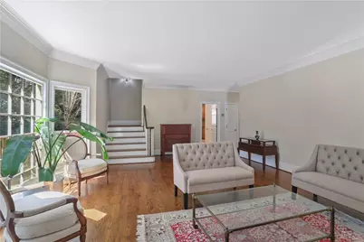 1097 Sheridan Park NE, Atlanta, GA 30324 - Photo 10