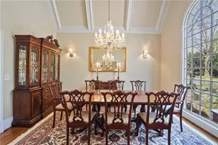 1097 Sheridan Park NE, Atlanta, GA 30324 - Photo 6