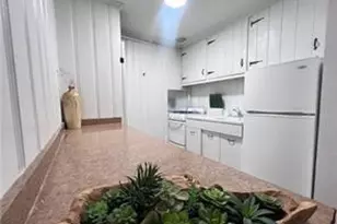 855 Charles Allen Dr NE, Atlanta, GA 30308 - Photo 2