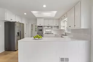 439 Broadland Rd, Atlanta, GA 30342 - Photo 18