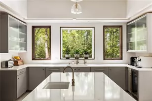 9650 Coleman Rd, Roswell, GA 30075 - Photo 16