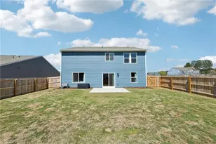 1010 Blossom Ln, Euharlee, GA 30145 - Photo 2