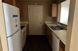 3203 Fairington Ridge Cir, Lithonia, GA 30038 - Photo 4