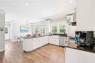 210 Willow Lk Cv, Roswell, GA 30075 - Photo 10