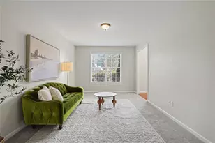 5270 Estates Dr, Atlanta, GA 30349 - Photo 4