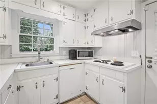 4372 Ashwoody Trail NE, Atlanta, GA 30319 - Photo 6