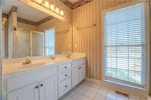 2255 Pinehaven Ct, Grayson, GA 30017 - Photo 10