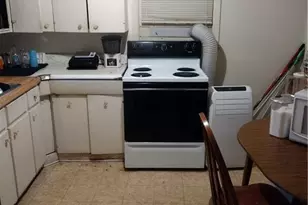 749 Cedar Ave NW, Atlanta, GA 30318 - Photo 4