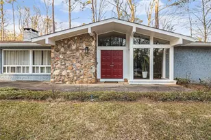 3590 Cloudland Dr, Stone Mountain, GA 30083 - Photo 6