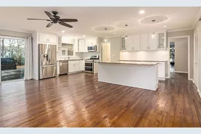 3590 Cloudland Drive, Stone Mountain, GA 30083 - Photo 10