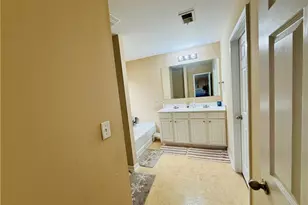 210 Bellecliff Ct, Tucker, GA 30084 - Photo 16