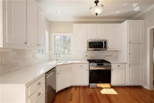 3370 Ashton Dr, Suwanee, GA 30024 - Photo 8