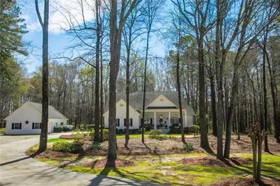 2669 Bay Ridge Drive, Loganville, GA 30052 - Photo 2