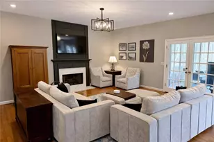 5635 Grove Point Rd, Johns Creek, GA 30022 - Photo 4