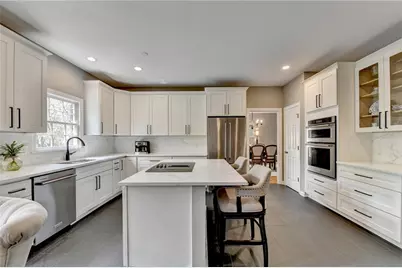 5635 Grove Point Road, Johns Creek, GA 30022 - Photo 18