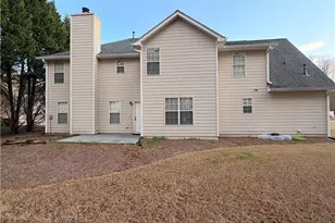 1576 Rogers Crossing Dr, Lithonia, GA 30058 - Photo 2