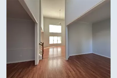 9510 Knollcrest Boulevard, Alpharetta, GA 30022 - Photo 2