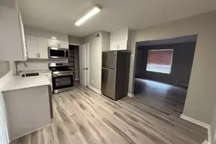 215 Peyton Pl, Atlanta, GA 30311 - Photo 2