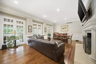 890 Marseilles Dr, Sandy Springs, GA 30327 - Photo 14