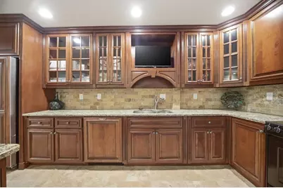 890 Marseilles Drive, Sandy Springs, GA 30327 - Photo 54