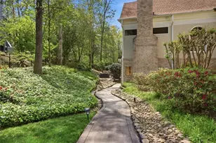 890 Marseilles Dr, Sandy Springs, GA 30327 - Photo 70