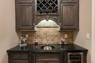 890 Marseilles Dr, Sandy Springs, GA 30327 - Photo 14