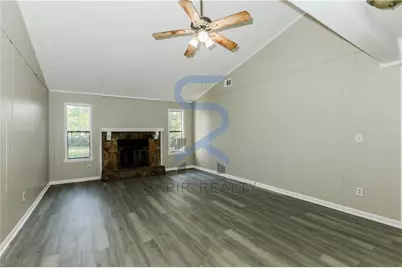 5694 Phillips Drive, Morrow, GA 30260 - Photo 2