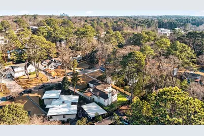 2226 Melante Drive NE, Atlanta, GA 30324 - Photo 38