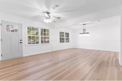 85 N Greenwood Dr, Carrollton, GA 30117 - Photo 18