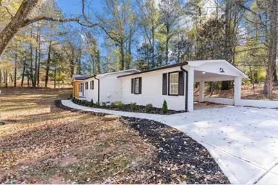 85 N Greenwood Dr, Carrollton, GA 30117 - Photo 12