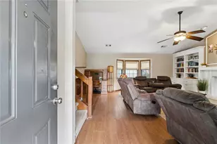 3492 Vista Heights Wy SW, Lilburn, GA 30047 - Photo 4