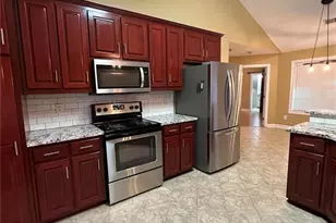 3910 Piney Brook Dr, Loganville, GA 30052 - Photo 4