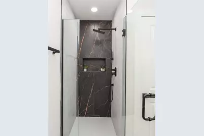 2566 Creekwood Terrace, Decatur, GA 30030 - Photo 44