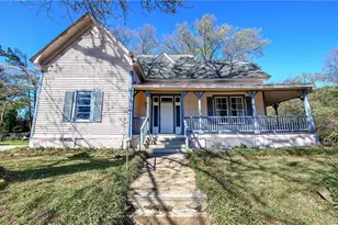 18 Cherokee St, Rome, GA 30161 - Photo 1