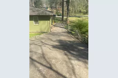 2003 W Starmount Way, Decatur, GA 30032 - Photo 8