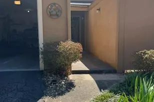 831 Lake Hollow Blvd SW, Marietta, GA 30064 - Photo 10