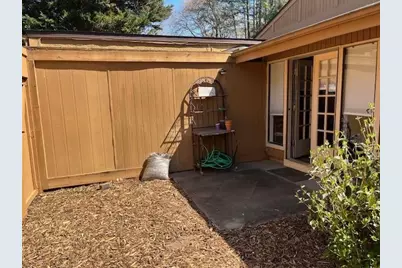 831 Lake Hollow Boulevard SW, Marietta, GA 30064 - Photo 8