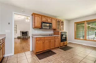 371 Lake Dr SE, Calhoun, GA 30701 - Photo 10