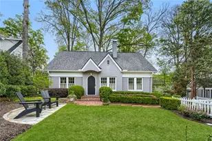 3929 N Stratford Rd NE, Atlanta, GA 30342 - Photo 2