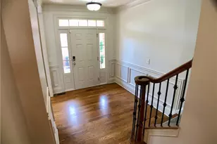 10312 Monarch Way, Johns Creek, GA 30022 - Photo 4