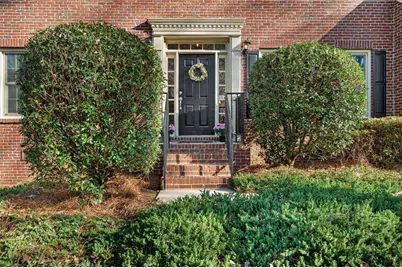 9399 Cresent Ct, Douglasville, GA 30135 - Photo 2