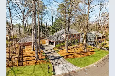 560 Park Lane SE, Marietta, GA 30067 - Photo 2