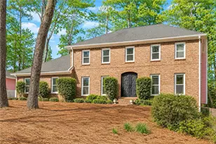 560 Park Ln SE, Marietta, GA 30067 - Photo 1