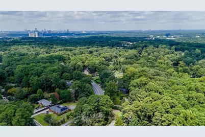 2233 Clairmont Road NE, Atlanta, GA 30329 - Photo 38