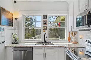 1018 Katherwood Dr SW, Atlanta, GA 30310 - Photo 4