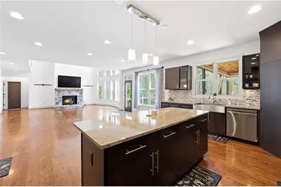 5068 Bentwater Lane SW, Lilburn, GA 30047 - Photo 8