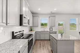 107 Maplewood Ln, Conyers, GA 30094 - Photo 8