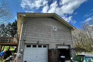 201 Laurelwood Cir, Rossville, GA 30741 - Photo 4